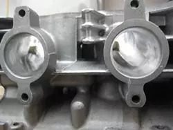 8 Ventil-Zylinderkopf: Kanäle und Brennräume strömungstechnisch optimieren 8 Ventil-Zylinderkopf: Kanäle und Brennräume strömungstechnisch optimieren