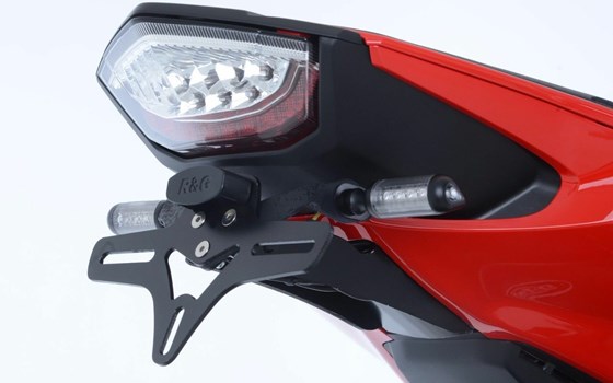 Umbaukit für Kennzeichenhalter HONDA CBR 1000 RR/SP/SP2 2017-2019 UND CBR 1000 RR-R /SP ab 2020 - Bild 1