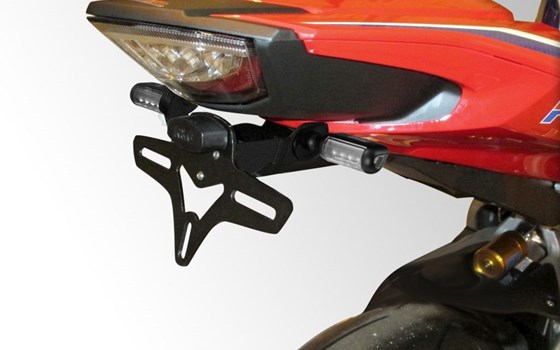 Umbaukit für Kennzeichenhalter HONDA CBR 1000 RR/SP/SP2 2017-2019 UND CBR 1000 RR-R /SP ab 2020 - Bild 3