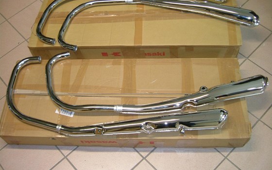 4 in 4 Auspuffanlage, Replika, für alle Z1 `72-`75 und Z 900 A4 - Bild 2 4 in 4 Auspuffanlage, Replika, für alle Z1 `72-`75 und Z 900 A4 - Bild 2