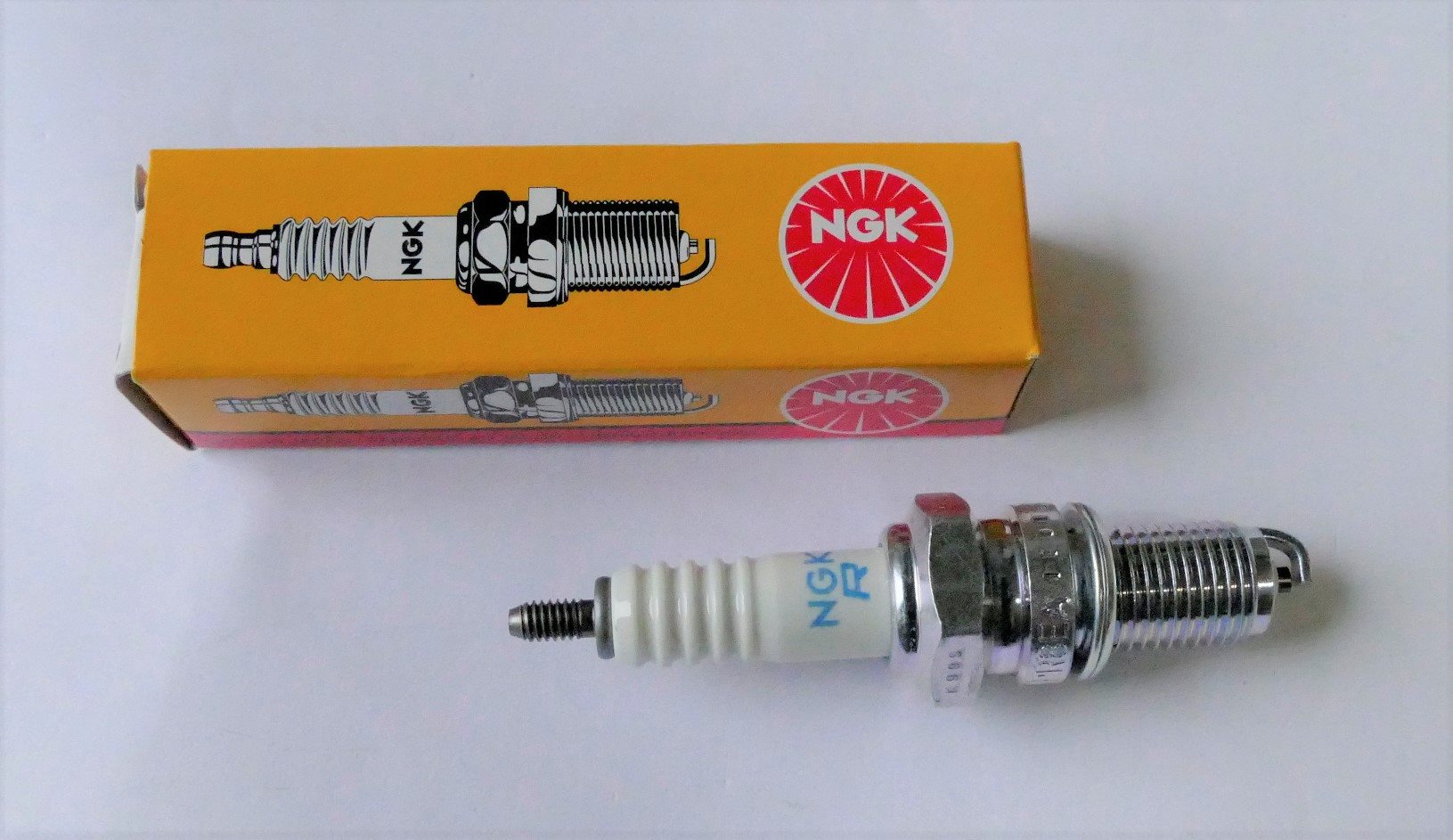 6x NGK Zündkerzen BKR6EQUP - Passend Für BMW, Porsche, Mercedes Modelle