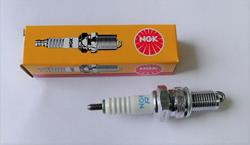 NGK-Zündkerzen DPR8EA-9 für alle Honda GL 1100 Goldwing `82-`83, GL 1100 D Goldwing `82-`83 und alle Yamaha FJ 1100 `84-`85, FJ 1200 `86-`87, FJ 1200 `88-`90 NGK-Zündkerzen DPR8EA-9 für alle Honda GL 1100 Goldwing `82-`83, GL 1100 D Goldwing `82-`83 und alle Yamaha FJ 1100 `84-`85, FJ 1200 `86-`87, FJ 1200 `88-`90
