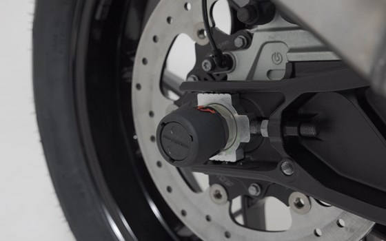 Sturzpad-Kit für Hinterachse. Schwarz. KTM-Modelle, Husqva Svartpilen 801 (24-). - Bild 5