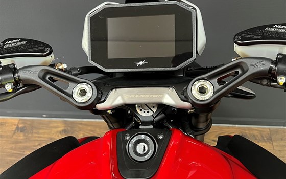 MV Agusta Dragster 800 R 2023 - Bild 12