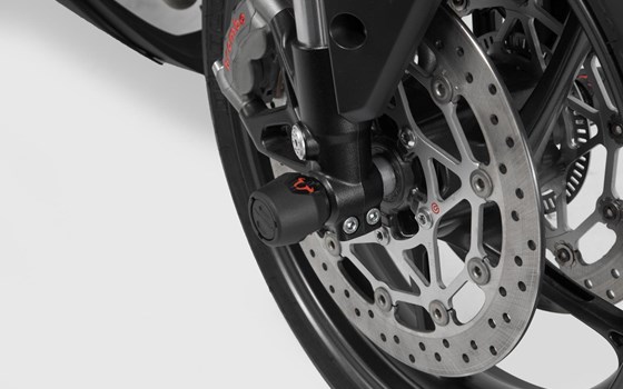 Sturzpad-Kit für Vorderachse. Schwarz. Suz GSX-S750 (16-), V-Strom 800DE (22-). - Bild 5 Sturzpad-Kit für Vorderachse. Schwarz. Suz GSX-S750 (16-), V-Strom 800DE (22-). - Bild 5
