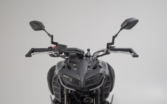 Hebelschützer. Schwarz. Yamaha-Modelle (16-), CFMoto 450NK (23-). - Bild 2 Hebelschützer. Schwarz. Yamaha-Modelle (16-), CFMoto 450NK (23-). - Bild 2