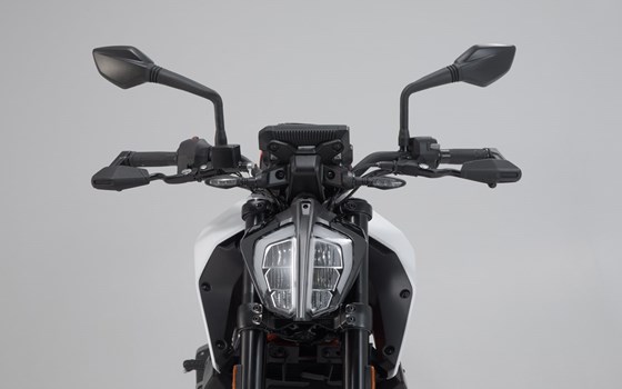 Hebelschützer mit Windabweiser. Schwarz. 390 Duke, Monster 937, MT-03, Tuono 1100. - Bild 2