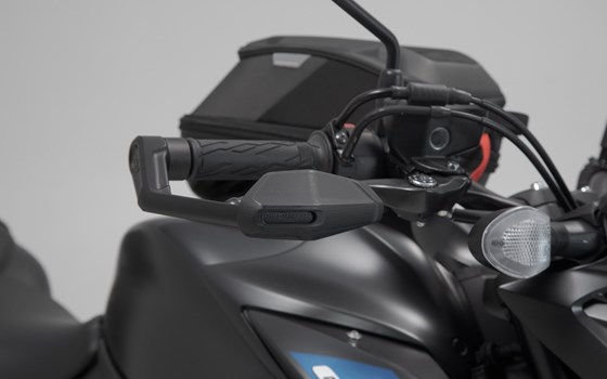 Hebelschützer mit Windabweiser. Schwarz. Suzuki GSX-S-Modelle. - Bild 3 Hebelschützer mit Windabweiser. Schwarz. Suzuki GSX-S-Modelle. - Bild 3
