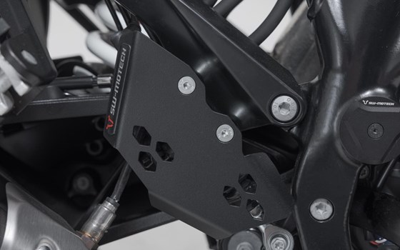 Bremspumpen-Schutz. Schwarz. KTM 1290 Super Adventure (21-). - Bild 4