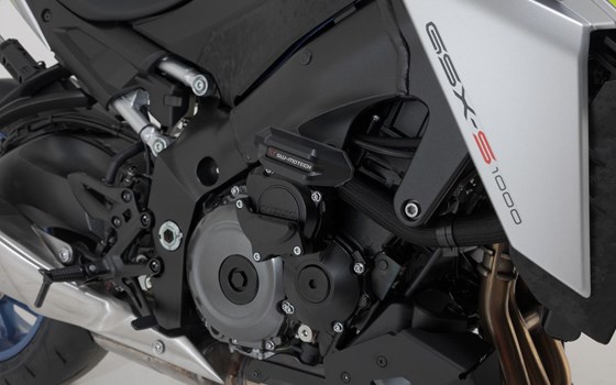 Sturzpad-Kit. Schwarz. Suzuki GSX-S 950 / GSX-S 1000/GT (21-). - Bild 3 Sturzpad-Kit. Schwarz. Suzuki GSX-S 950 / GSX-S 1000/GT (21-). - Bild 3