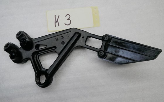 FUSSRASTENTRÄGER VORNE Links - Bild 2  	FUSSRASTENTRÄGER VORNE Links - Bild 2