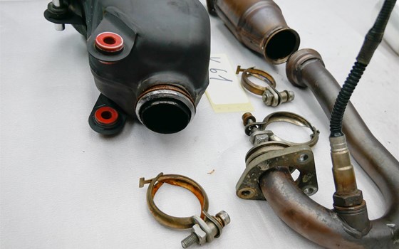 Krümmer und Vortopf KTM 125 Duke - Bild 5 Krümmer und Vortopf KTM 125 Duke - Bild 5