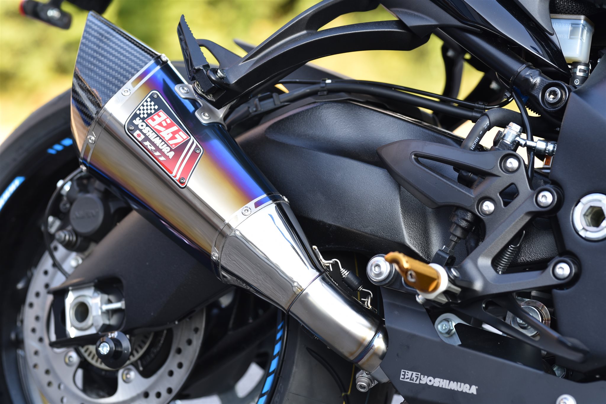 Yoshimura r11 store gsx s1000