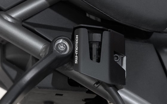 Bremsflüssigkeitsbehälter-Schutz. Schwarz. Harley-Davidson Pan America (21-). - Bild 3 Bremsflüssigkeitsbehälter-Schutz. Schwarz. Harley-Davidson Pan America (21-). - Bild 3