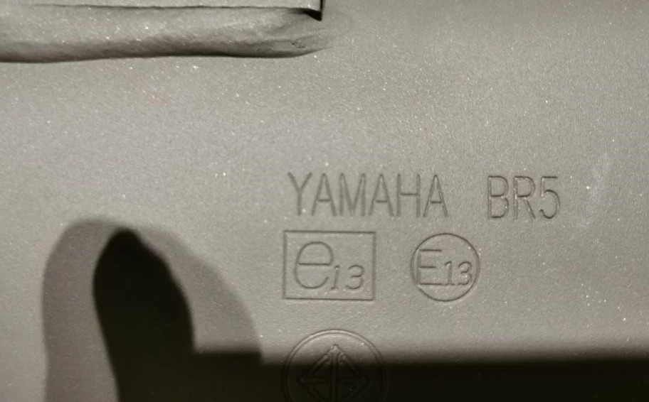 Auspuffendtopf original für Yamaha MT320 Bild 2: Auspuffendtopf original für Yamaha MT320