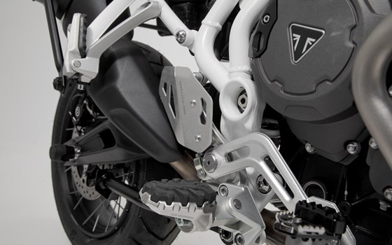 Fersenschutz rechts. Schwarz. Triumph Tiger 900/GT/Rally/Pro (19-23). - Bild 2