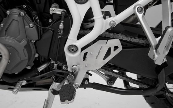 Fersenschutz links. Schwarz. Triumph Tiger 900/GT/Rally/Pro (19-23). - Bild 3