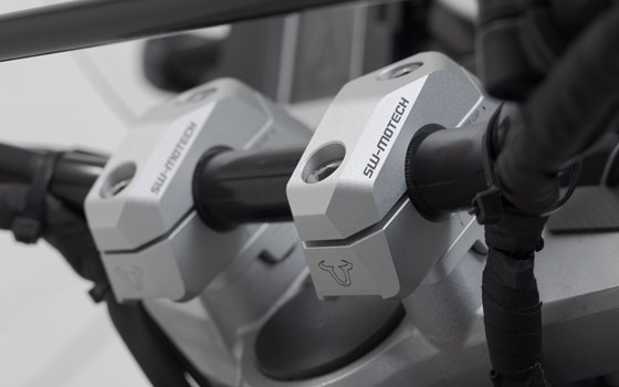 Lenkerverlegung variabel für Ø22 Lenker. H=25 mm. Verlegung 5/10/15/20/25/30 mm. Silbern. - Bild 5