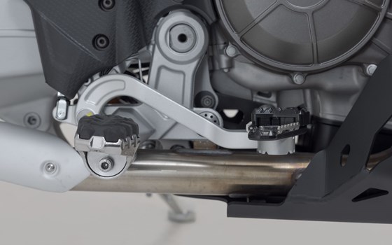 Fußbremshebel-Erweiterung. Schwarz. Aprilia Tuareg 660 (21-) / Rally (24-). - Bild 2