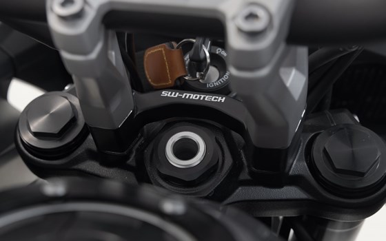 Lenkererhöhung. H=30 mm. Schwarz. Triumph Tiger 660/ 800 Sport. - Bild 4 Lenkererhöhung. H=30 mm. Schwarz. Triumph Tiger 660/ 800 Sport. - Bild 4