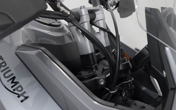 Lenkererhöhung. H=30 mm. Schwarz. Triumph Tiger 660/ 800 Sport. - Bild 5 Lenkererhöhung. H=30 mm. Schwarz. Triumph Tiger 660/ 800 Sport. - Bild 5