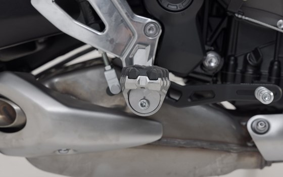 EVO Fußrasten-Kit. Triumph Tiger 660 (21-24), Yamaha Tracer 700 / 7. - Bild 3