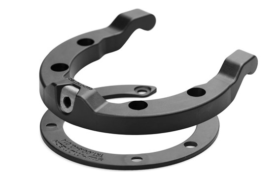 ION Tankring. Schwarz. Suzuki GSX 1300 R Hayabusa (20-). - Bild 1