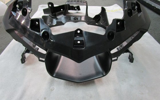 Verkleidung vorne unten RN32 RN49 - Bild 1 Verkleidung vorne unten RN32 RN49 - Bild 1