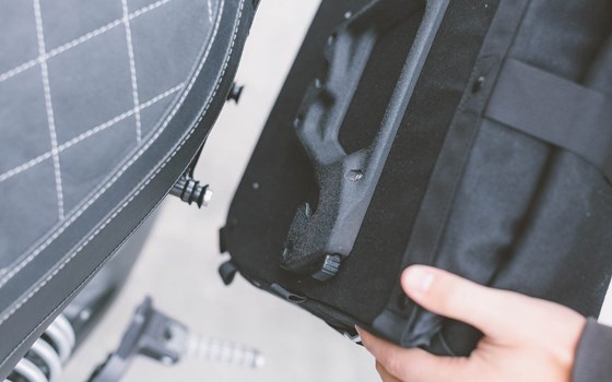 Legend Gear Seitentaschen-System LC. Triumph Scrambler (05-16). - Bild 3