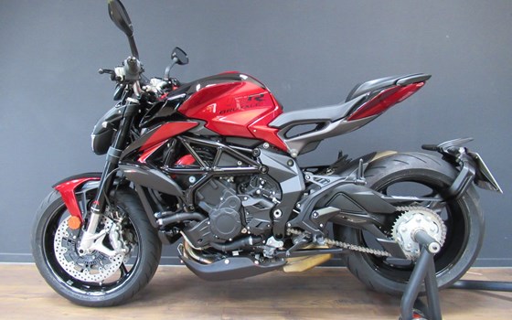 MV Agusta BRUTALE 800 RR SCHWARZ/ROT 2022 - Bild 6