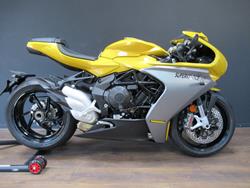 MV Agusta SUPERVELOCE 800 GELB 2022