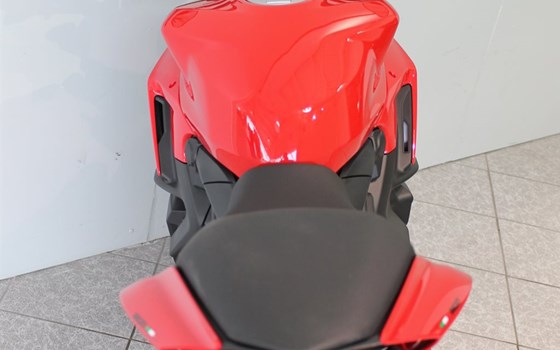 DUCATI STREETFIGHTER V2 2023 - Bild 2