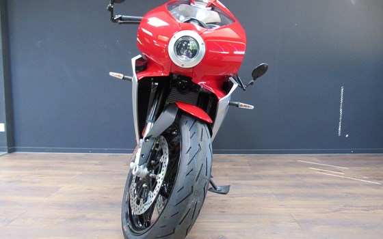 MV Agusta SUPERVELOCE 800 ROT 2022 - Bild 4