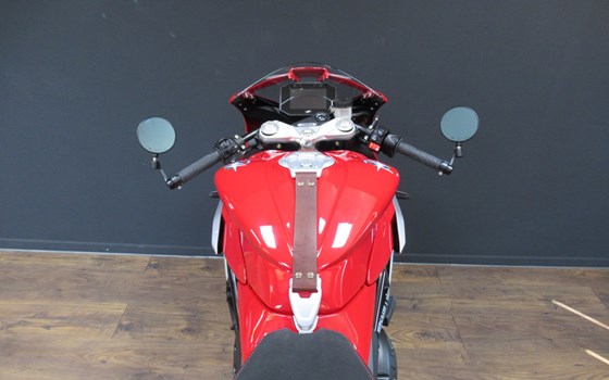 MV Agusta SUPERVELOCE 800 ROT 2022 - Bild 8