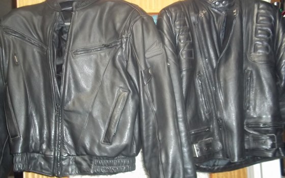 Lederkombis, Lederjacken und Lederhosen - Bild 9 Lederkombis, Lederjacken und Lederhosen - Bild 9