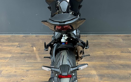 MV Agusta BRUTALE 800 R black 2023 - Bild 3