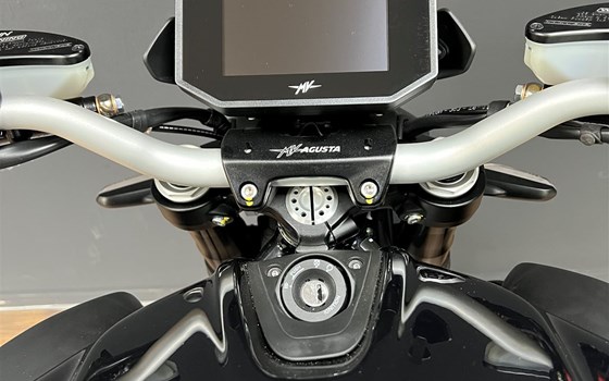 MV Agusta BRUTALE 800 R black 2023 - Bild 4