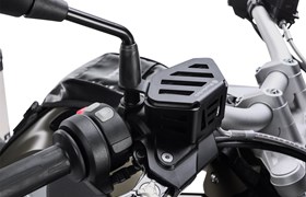 Bremsbehälterschutz- schwarz