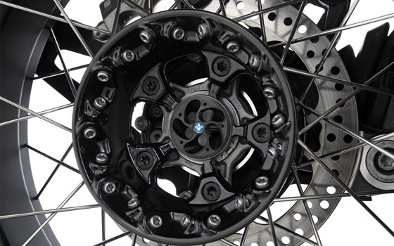 Nabenabdeckung TORNADO- schwarz - Bild 2 Nabenabdeckung TORNADO- schwarz - Bild 2