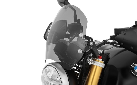 Sportscheibe SPEED - rauchgrau - kurz - Bild 3 Sportscheibe SPEED - rauchgrau - kurz - Bild 3