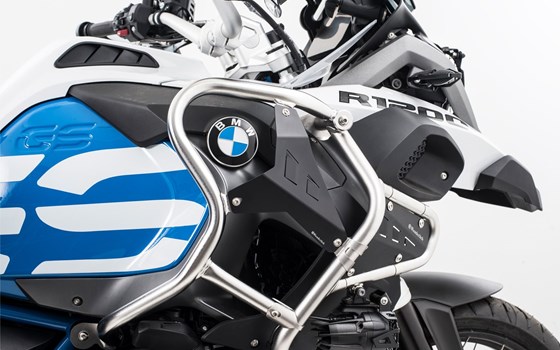 Füllblech für Verstärkungsbügel R 1200 GS LC Adventure - schwarz - Satz - Bild 2 Füllblech für Verstärkungsbügel R 1200 GS LC Adventure - schwarz - Satz - Bild 2