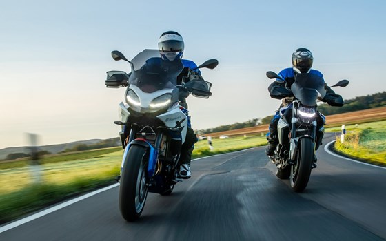 Sicherheits-Ölstopfen mit Peilstab- Titan - Bild 3