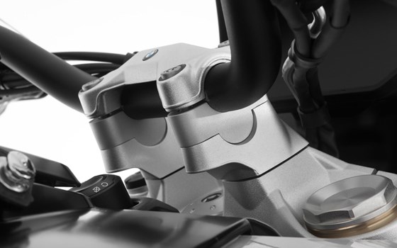 Lenkererhöhung ERGO BMW M/S 1000 XR - silber - 20mm - Bild 1