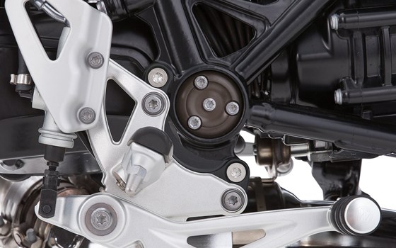 ERGO Fußrastentieferlegung Fahrer- schwarz - Bild 1