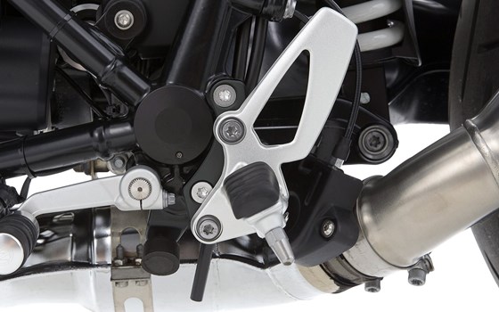 ERGO Fußrastentieferlegung Fahrer- schwarz - Bild 2