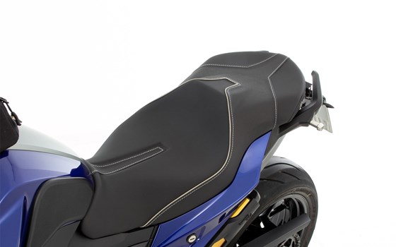 Sitzbank AKTIVKOMFORT Queens-Edition - schwarz - hoch - Bild 1 Sitzbank AKTIVKOMFORT Queens-Edition - schwarz - hoch - Bild 1