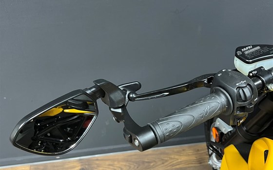 MV Agusta DRAGSTER RR SCS black/yellow 2023 - Bild 8