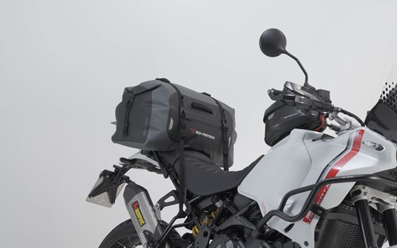 Drybag 350 Hecktasche. 35 l. Grau/Schwarz. Wasserdicht. - Bild 3