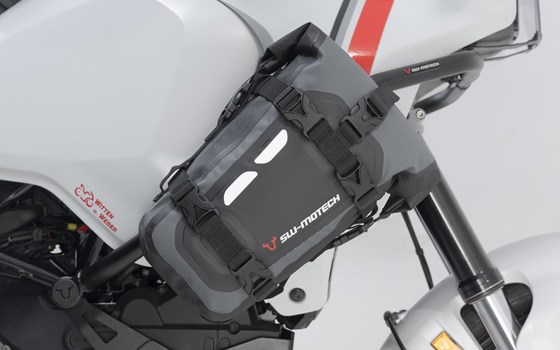 Drybag 80 Hecktasche. 8 l. Grau/Schwarz. Wasserdicht. - Bild 4 Drybag 80 Hecktasche. 8 l. Grau/Schwarz. Wasserdicht. - Bild 4