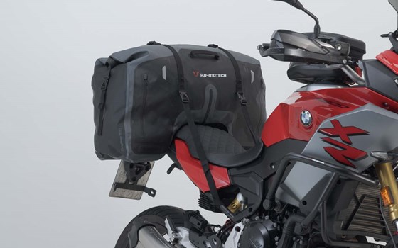 Drybag 700 Hecktasche. 70 l. Grau/Schwarz. Wasserdicht. - Bild 3